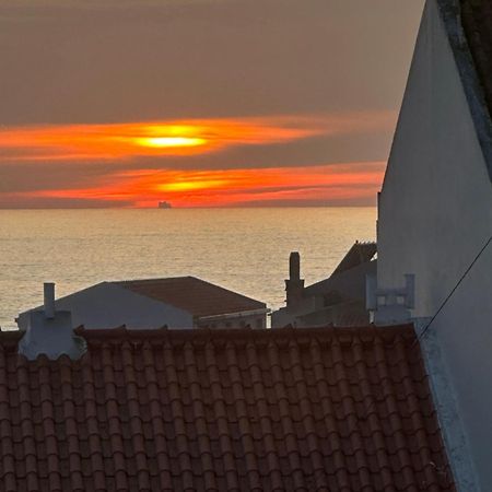 Sunset House / Casa Por Do Sol Apartment Nazare Exterior photo